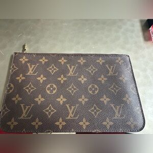 Louis Vuitton neverfull pouch large
